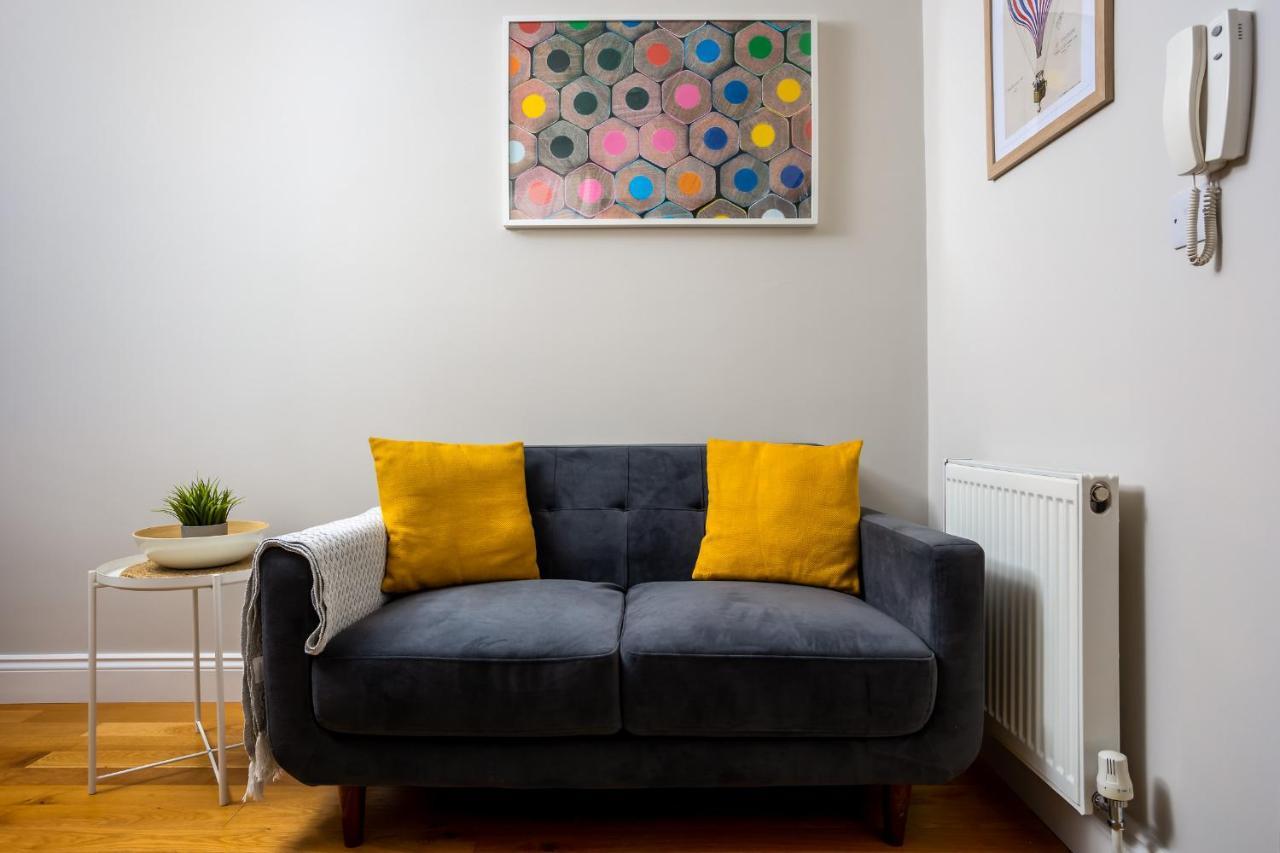 Apartamento Contemporary Ground Floor - Town Centre With Parking! Cheltenham